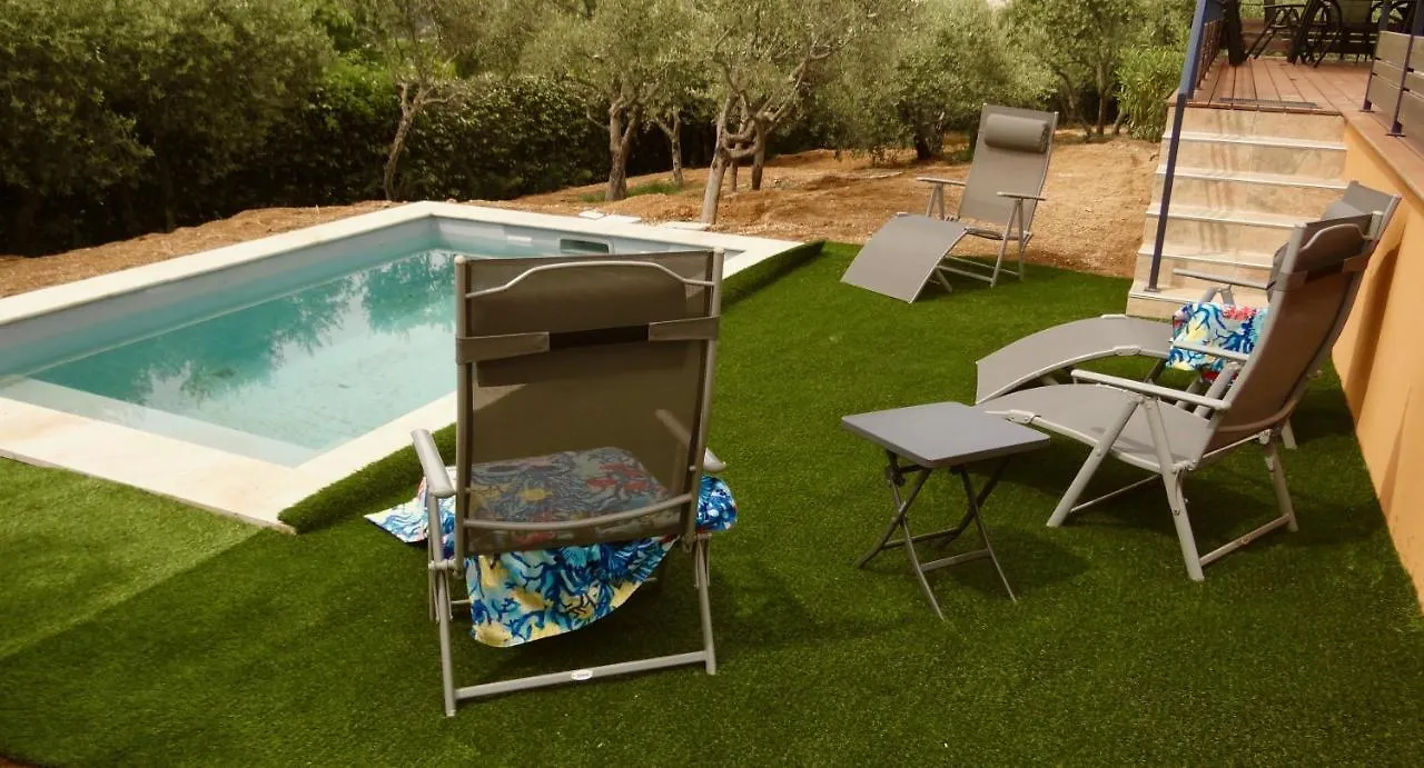 L'Oliveraie Saint-Saturnin-les-Apt Holiday home